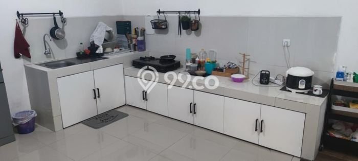 Rumah Asri area Antapani, Bandung, Luas 167m² LB 143m² Rumah Asri area Antapani, Bandung, Luas 167m² LB 143m²