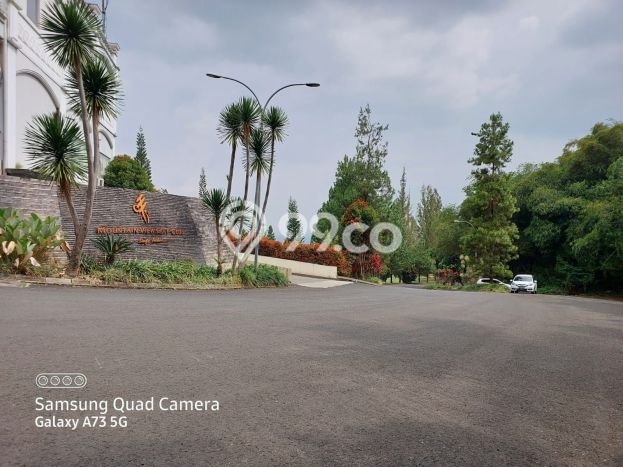 Jual Rumah Luas Megah Dengan View Eksklusif di Dago, Bandung Jual Rumah Luas Megah Dengan View Eksklusif di Dago, Bandung