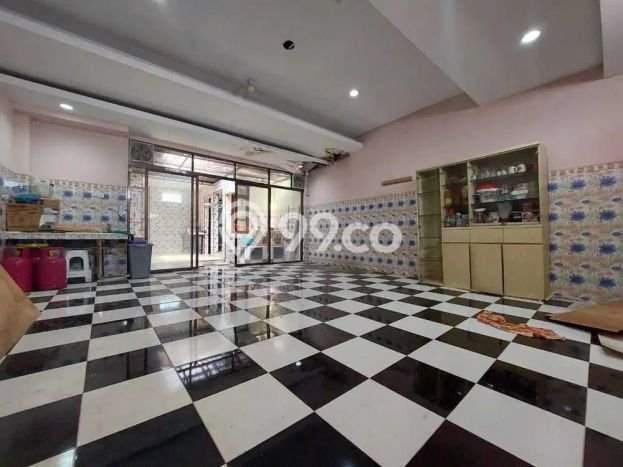 KESEMPATAN EMAS! Rumah di Antapani, Bandung, LT 243m2m² Bangunan 225m2m² KESEMPATAN EMAS! Rumah di Antapani, Bandung, LT 243m2m² Bangunan 225m2m²