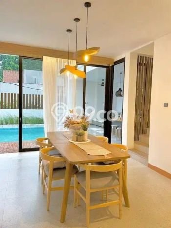 SPECIAL PRICE! Rumah Asri lokasi Dago, LT 204m² Bangunan 228m² SPECIAL PRICE! Rumah Asri lokasi Dago, LT 204m² Bangunan 228m²