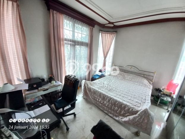 Rumah Elit Modern Tanpa Renovasi di Setiabudi Bandung Rumah Elit Modern Tanpa Renovasi di Setiabudi Bandung