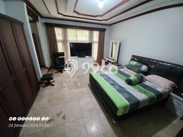 Rumah Elit Modern Tanpa Renovasi di Setiabudi Bandung Rumah Elit Modern Tanpa Renovasi di Setiabudi Bandung