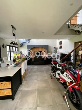 Ready to Use! Premium House LT 450m2 Desain Elegan di Setiabudi Ready to Use! Premium House LT 450m2 Desain Elegan di Setiabudi