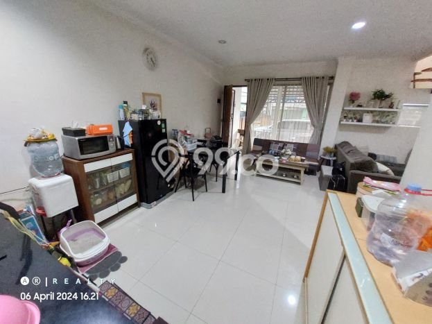 Rumah Nyaman 4 KT di Cikutra, Bandung - Luas Tanah 108m² Rumah Nyaman 4 KT di Cikutra, Bandung - Luas Tanah 108m²