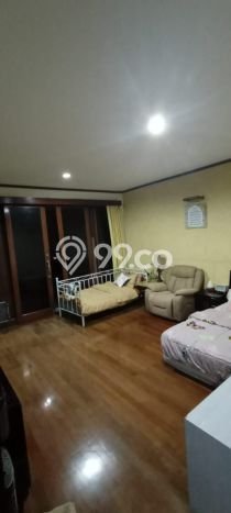 Rumah Minimalis di Sayap Dago, Bandung, LT 367m² Bangunan 265m² Rumah Minimalis di Sayap Dago, Bandung, LT 367m² Bangunan 265m²