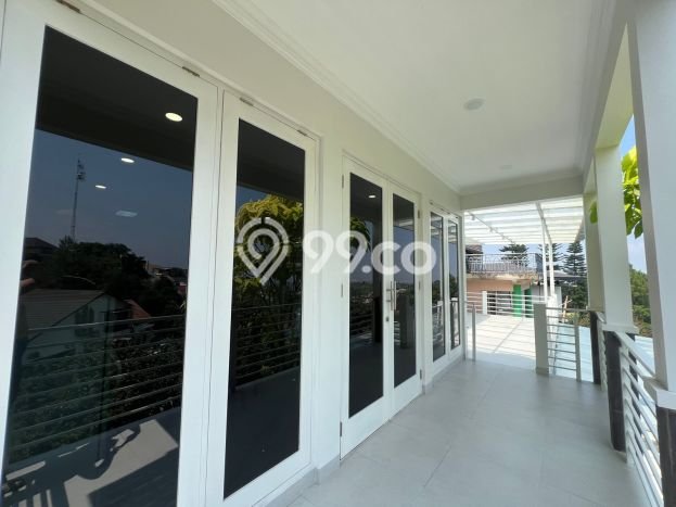 Rumah Bagus di Bandung Kota, Bandung, Luas 512m² LB 405m² HARGA MENARIK! Rumah Bagus di Bandung Kota, Bandung, Luas 512m² LB 405m² HARGA MENARIK!