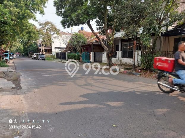 BEST PRICE! Rumah Premium area Antapani, LT 240m² LB 100m² BEST PRICE! Rumah Premium area Antapani, LT 240m² LB 100m²
