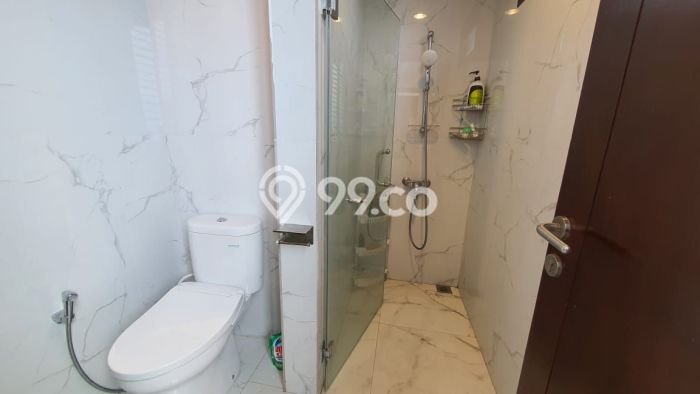 Unit Ruko Dijual di Bandung LT 300m2 & LB 486m2 Unit Ruko Dijual di Bandung LT 300m2 & LB 486m2