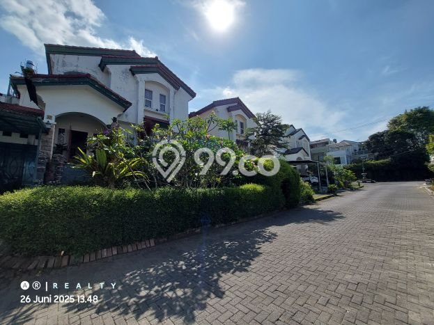 Dijual Rumah Luas Elegan Dengan View Cantik di Tubagus Ismail, Bandung Dijual Rumah Luas Elegan Dengan View Cantik di Tubagus Ismail, Bandung