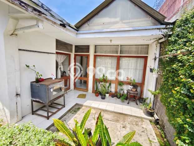Rumah Luxury Modern Siap Huni di Dago Bandung Rumah Luxury Modern Siap Huni di Dago Bandung