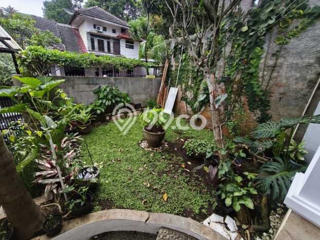 Dijual Hunian Rumah Terawat 5 KT di Setiabudi, Bandung Dijual Hunian Rumah Terawat 5 KT di Setiabudi, Bandung