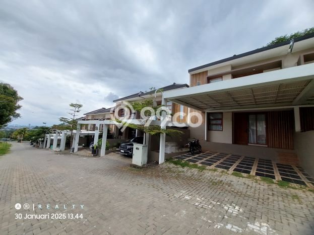 Dijual Rumah 3 Kamar Lokasi Strategis Nyaman dan Strategis di Coblong Dijual Rumah 3 Kamar Lokasi Strategis Nyaman dan Strategis di Coblong