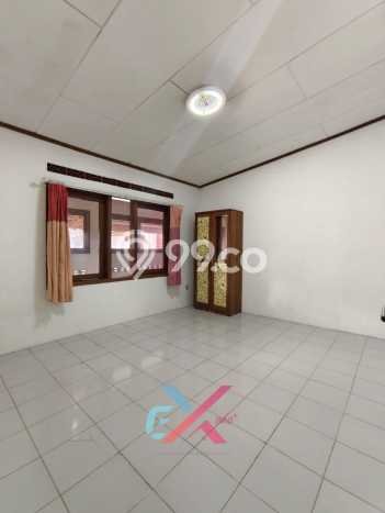 Rumah Elit Modern Tanpa Renovasi di Ciumbuleuit Bandung Rumah Elit Modern Tanpa Renovasi di Ciumbuleuit Bandung