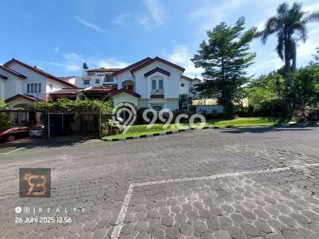 Rumah Elit Modern Siap Huni di Tubagus Ismail Bandung Rumah Elit Modern Siap Huni di Tubagus Ismail Bandung