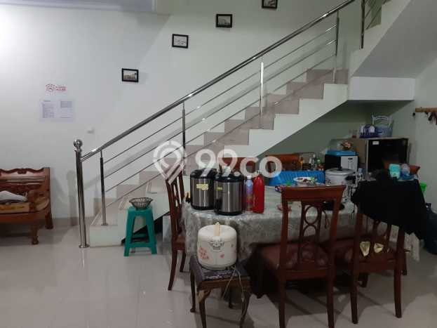 Ready to Use! Luxury House LT 313m2 Desain Elegan di Dago Ready to Use! Luxury House LT 313m2 Desain Elegan di Dago