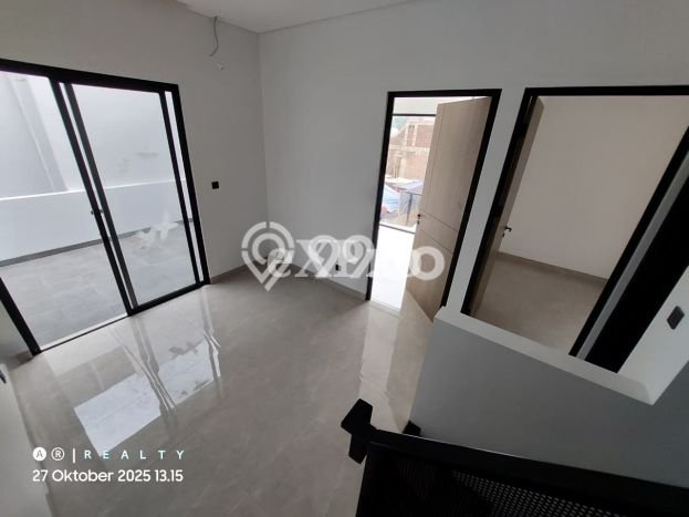 Rumah Elit Modern Tanpa Renovasi di Dago Bandung Rumah Elit Modern Tanpa Renovasi di Dago Bandung