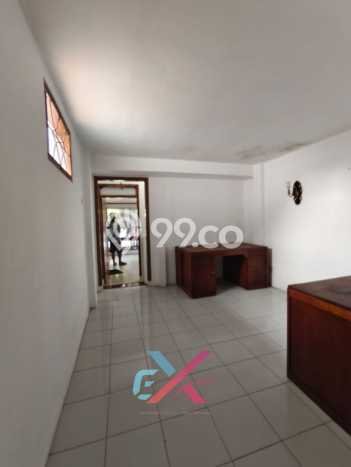 Rumah Elit Modern Tanpa Renovasi di Ciumbuleuit Bandung Rumah Elit Modern Tanpa Renovasi di Ciumbuleuit Bandung