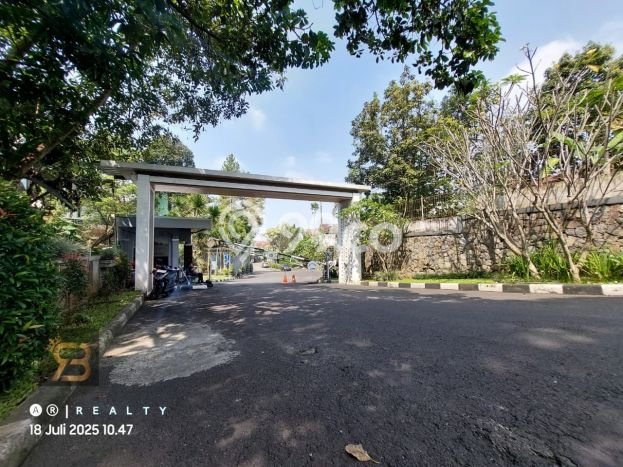 Rumah Elit Modern Siap Huni di Tubagus Ismail Bandung Rumah Elit Modern Siap Huni di Tubagus Ismail Bandung