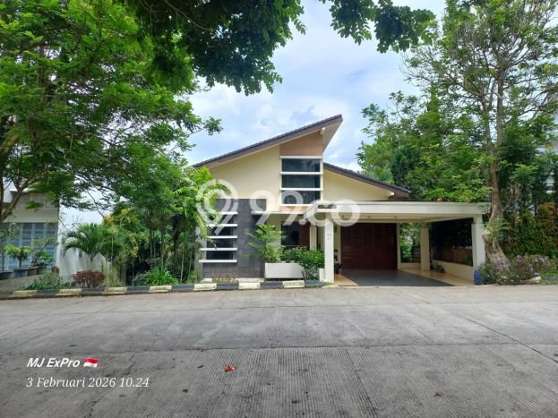 Rumah Luxury Modern Siap Huni di Dago Bandung Rumah Luxury Modern Siap Huni di Dago Bandung