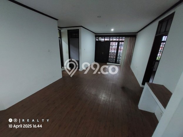 Siap Huni Rumah Mewah 5 Kamar di Coblong Dekat ke Mana Pun Siap Huni Rumah Mewah 5 Kamar di Coblong Dekat ke Mana Pun