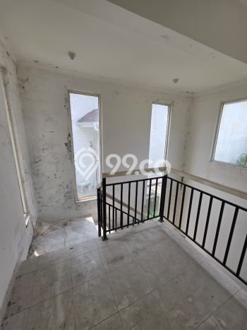 Rumah Minimalis 2 Kamar LT 240m2 di Sentul City Rumah Minimalis 2 Kamar LT 240m2 di Sentul City