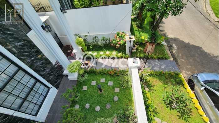 For Sale! Luxury House LT 344m2 Desain Elegan di Sentul City For Sale! Luxury House LT 344m2 Desain Elegan di Sentul City