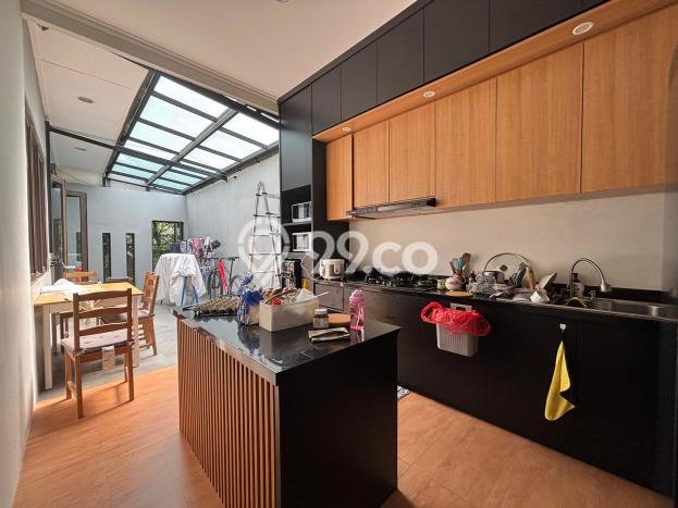 For Sale! Premium House LT 299m2 Desain Elegan di Sentul City For Sale! Premium House LT 299m2 Desain Elegan di Sentul City