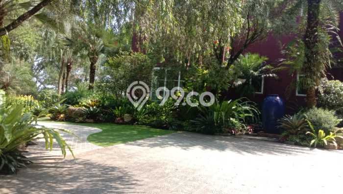 Rumah Elit Modern Tanpa Renovasi di Sentul City Bogor Rumah Elit Modern Tanpa Renovasi di Sentul City Bogor