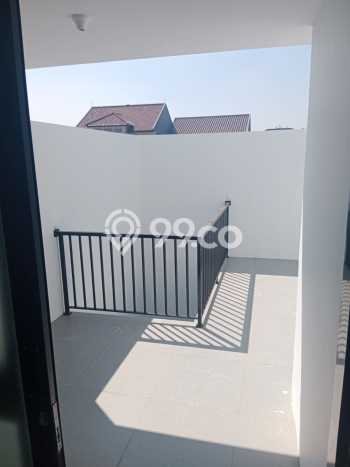 For Sale Rumah 4 Kamar Lokasi Ideal Nyaman dan Strategis di Arcamanik For Sale Rumah 4 Kamar Lokasi Ideal Nyaman dan Strategis di Arcamanik