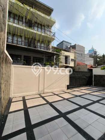 Siap Huni Hunian Elit 4 Kamar di Menteng Dekat ke Mana Saja Siap Huni Hunian Elit 4 Kamar di Menteng Dekat ke Mana Saja