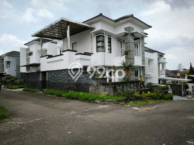 Rumah Eksklusif Siap Huni LT 382m2 di Cipanas, Cianjur Rumah Eksklusif Siap Huni LT 382m2 di Cipanas, Cianjur