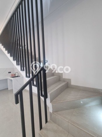 Rumah Elit Modern Tanpa Renovasi di Duri Kepa Jakarta Barat Rumah Elit Modern Tanpa Renovasi di Duri Kepa Jakarta Barat
