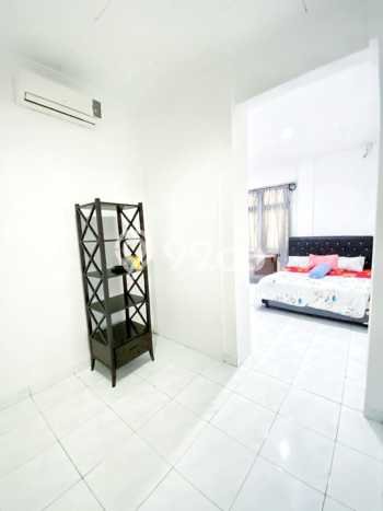 Kos-kosan Dijual di Grogol Jakarta Barat Luas 600m2 Kos-kosan Dijual di Grogol Jakarta Barat Luas 600m2
