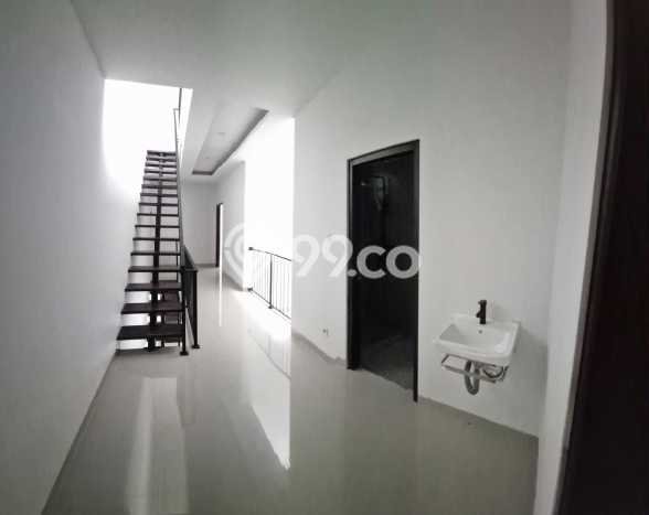 Dijual Hunian Rumah Terawat 3 KT di Taman Ratu, Jakarta Barat Dijual Hunian Rumah Terawat 3 KT di Taman Ratu, Jakarta Barat