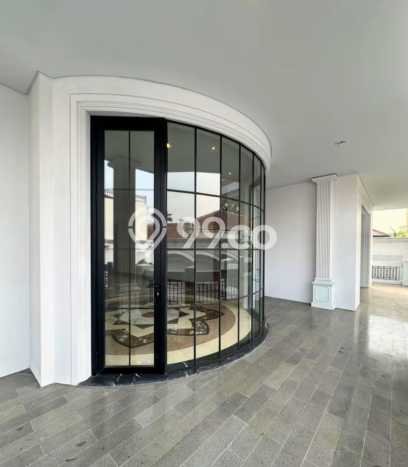 For Sale! Luxury House LT 1050m2 Desain Elegan di Pondok Indah For Sale! Luxury House LT 1050m2 Desain Elegan di Pondok Indah