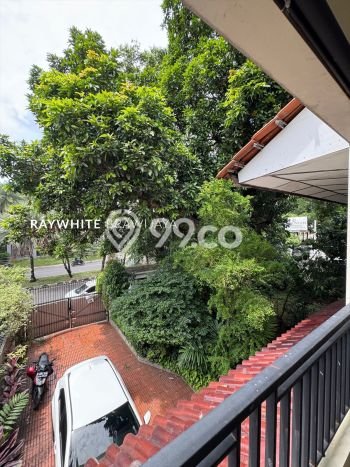 For Sale! Luxury House LT 644m2 Desain Elegan di Pondok Indah For Sale! Luxury House LT 644m2 Desain Elegan di Pondok Indah