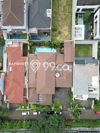 Rumah Elit LB 1000m2 Siap Huni Desain Elegan di Kemang, Jakarta Selatan Rumah Elit LB 1000m2 Siap Huni Desain Elegan di Kemang, Jakarta Selatan