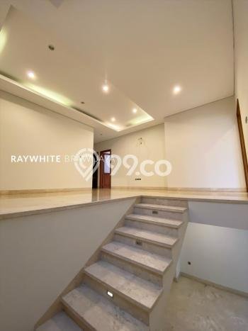 For Sale! Luxury House LT 181m2 Desain Modern di Gandaria For Sale! Luxury House LT 181m2 Desain Modern di Gandaria