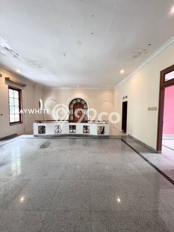 Hunian Mewah LB 600m2 Siap Pakai Desain Elegan di Wijaya, Jakarta Selatan Hunian Mewah LB 600m2 Siap Pakai Desain Elegan di Wijaya, Jakarta Selatan