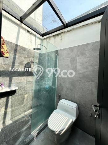 Jual Rumah Luas Megah Dengan View Eksklusif di Lebak Bulus, Jakarta Selatan Jual Rumah Luas Megah Dengan View Eksklusif di Lebak Bulus, Jakarta Selatan