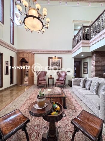 Rumah Elit LB 1000m2 Siap Huni Desain Elegan di Kemang, Jakarta Selatan Rumah Elit LB 1000m2 Siap Huni Desain Elegan di Kemang, Jakarta Selatan
