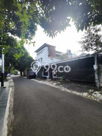 Siap Huni Rumah Mewah 3 Kamar di Kebayoran Baru Dekat ke Mana Pun Siap Huni Rumah Mewah 3 Kamar di Kebayoran Baru Dekat ke Mana Pun