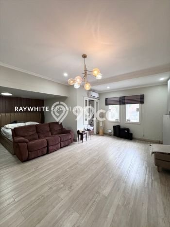 Rumah Elit LB 1000m2 Siap Huni Desain Elegan di Kemang, Jakarta Selatan Rumah Elit LB 1000m2 Siap Huni Desain Elegan di Kemang, Jakarta Selatan