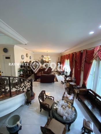Rumah Lingkungan Nyaman di Kebayoran Baru, Jakarta Selatan, LT 650m² LB 600m² Rumah Lingkungan Nyaman di Kebayoran Baru, Jakarta Selatan, LT 650m² LB 600m²