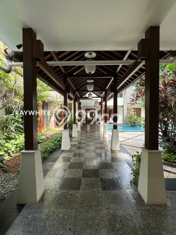Siap Huni Rumah Mewah 5 Kamar di Cilandak Dekat ke Mana Saja Siap Huni Rumah Mewah 5 Kamar di Cilandak Dekat ke Mana Saja