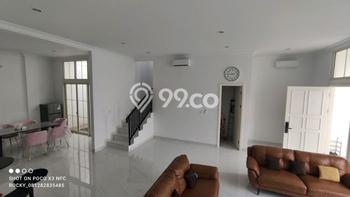 Lokasi strategis! Rumah siap pakai dikontrakkan di Sukaraja LB 240m2 Lokasi strategis! Rumah siap pakai dikontrakkan di Sukaraja LB 240m2