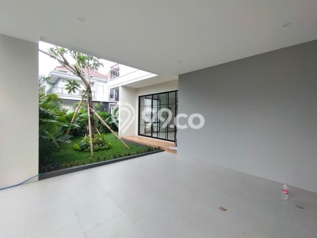 Rumah Luxury Modern Tanpa Renovasi di BSD Tangerang Rumah Luxury Modern Tanpa Renovasi di BSD Tangerang