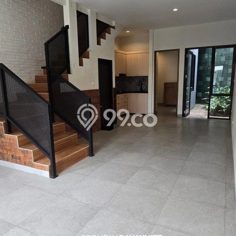 Rumah Luas Asri 3 KT Siap Pakai di BSD City Tangerang Rumah Luas Asri 3 KT Siap Pakai di BSD City Tangerang