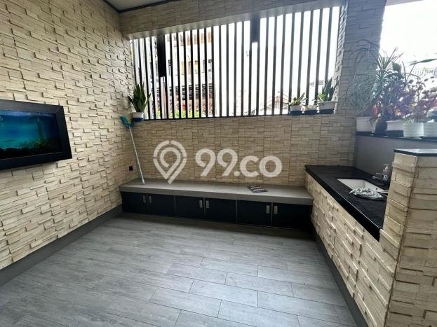 Dijual Rumah Luas Megah Dengan View Cantik di Taman Kencana, Jakarta Barat Dijual Rumah Luas Megah Dengan View Cantik di Taman Kencana, Jakarta Barat