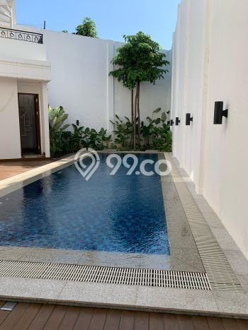 Ready to Use! Luxury House LT 555m2 Desain Elegan di Permata Hijau Ready to Use! Luxury House LT 555m2 Desain Elegan di Permata Hijau
